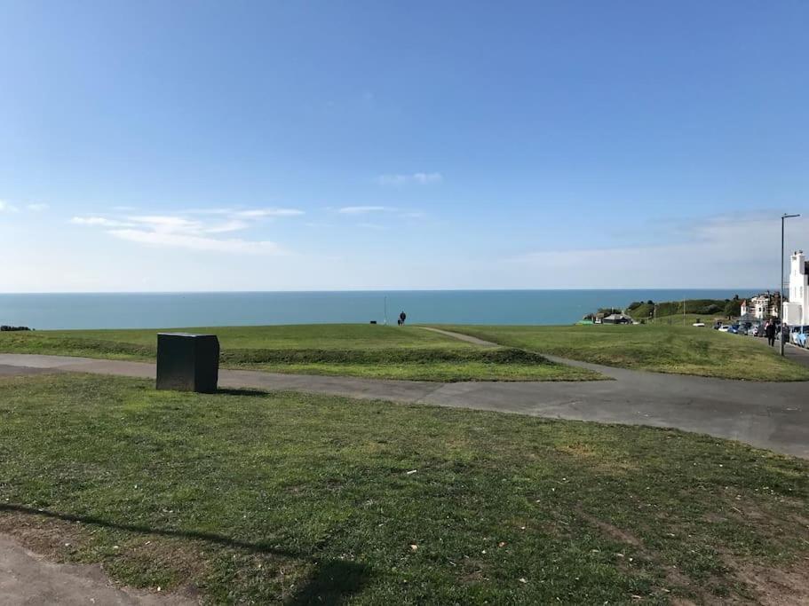 Apartment With Own Entrance & Terrace On West Hill Hastings Luaran gambar